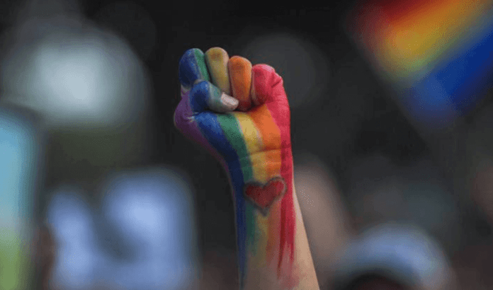 No momento, você está visualizando Dia Internacional da Luta Contra a Homotransfobia: pelo direito de ser quem é