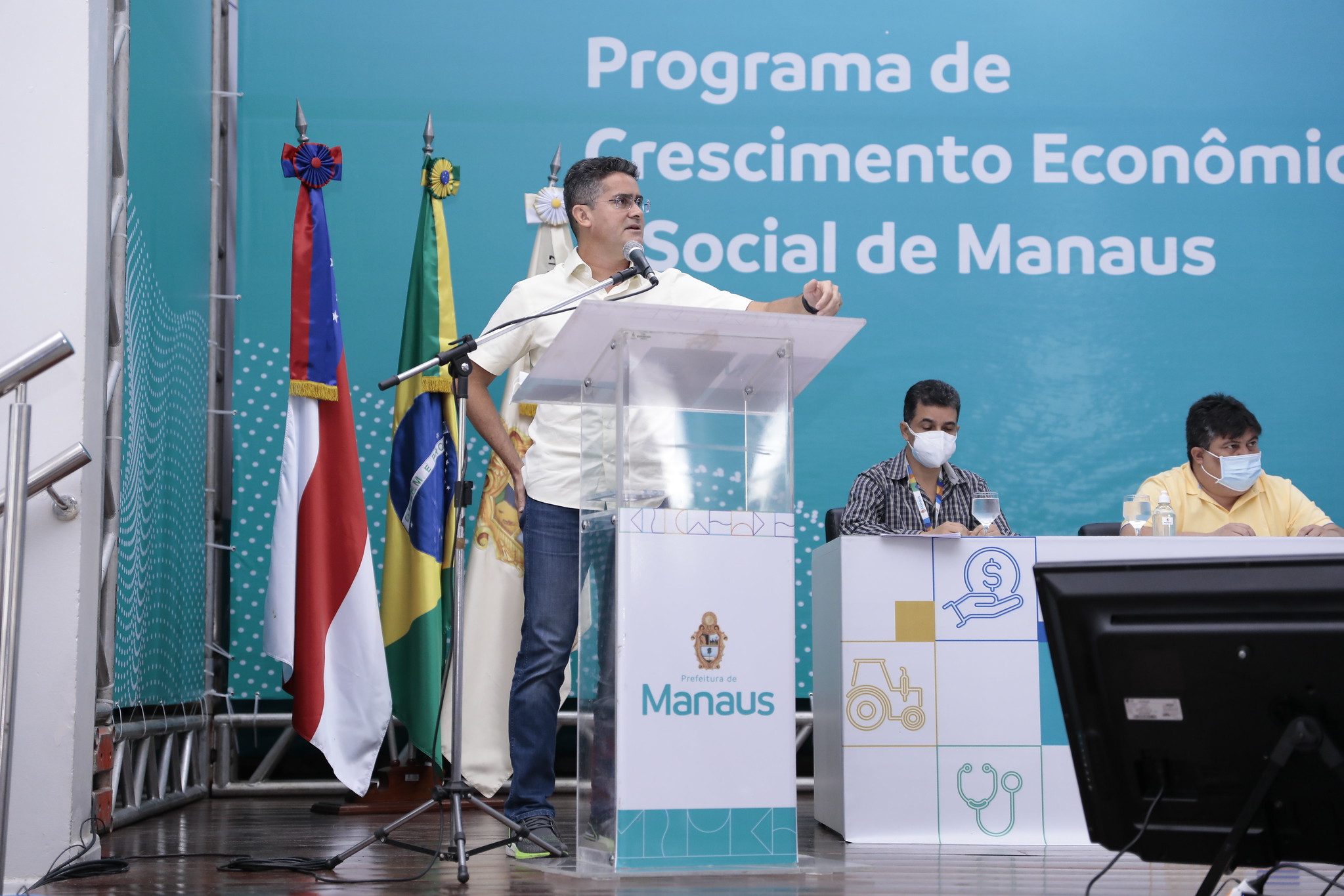 You are currently viewing Prefeito David Almeida anuncia programa ‘Mais Manaus’ com investimentos de R$ 1,2 bilhão e geração de 60 mil empregos