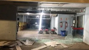 Leia mais sobre o artigo Trio suspeito de atacar delegacia a tiros e granada é preso em Manaus