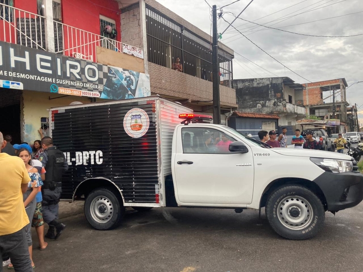 You are currently viewing Pintor é assassinado dentro de loja automotiva em Manaus