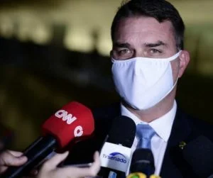 Leia mais sobre o artigo Flávio Bolsonaro terá vaga na CPI da Covid após Ciro Nogueira assumir Casa Civil