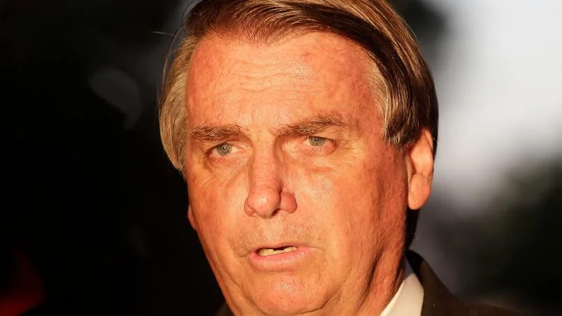No momento, você está visualizando YouTube remove vídeos de Bolsonaro por informações incorretas sobre Covid-19