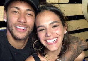 Read more about the article Há quase três anos separados, Neymar e Bruna Marquezine se reencontram após jogo do Brasil