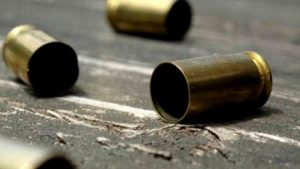 Read more about the article Homem é executado a tiros e jogado na avenida Torquato Tapajós em Manaus