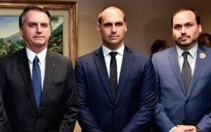 Leia mais sobre o artigo Bolsonaro impõe sigilo de cem anos sobre acesso dos filhos ao Planalto