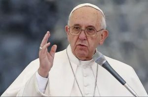 Read more about the article Papa Francisco é internado e deve passar por cirurgia nas próximas horas