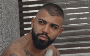 Read more about the article Gabigol é multado e suspenso do Flamengo