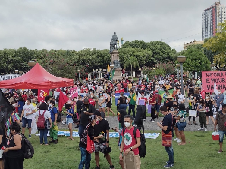 You are currently viewing Manifestantes lotam Centro de Manaus em novo ato nacional contra Bolsonaro