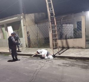 Read more about the article Homem morre ao tentar ajeitar fiação de casa em Manaus