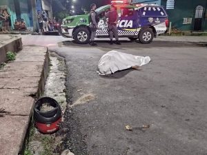 Read more about the article Homem é abandonado por amigo e morto por suposto ‘justiceiro’ em Manaus