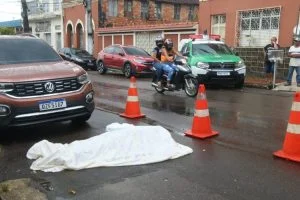 Leia mais sobre o artigo Homem é executado a tiros enquanto voltava para casa da sogra em Manaus