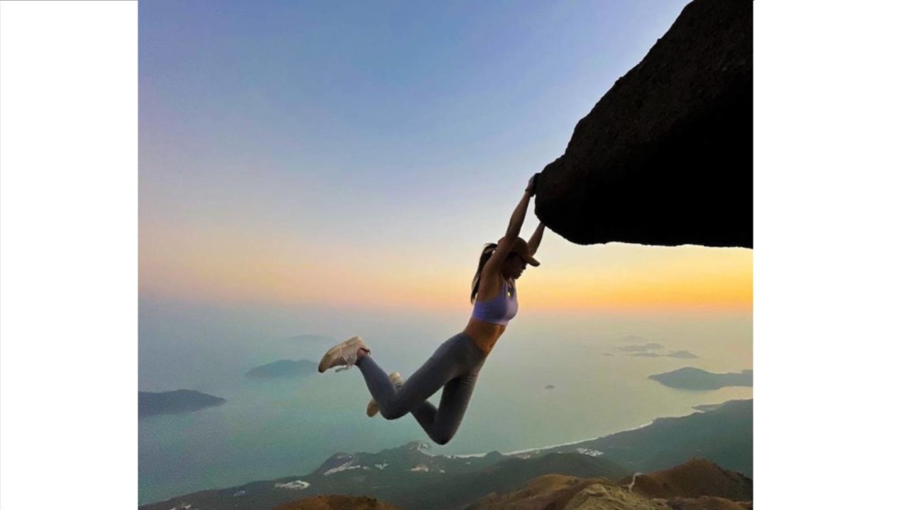 You are currently viewing Aventureira morre ao tentar produzir uma selfie em cachoeira de Hong Kong