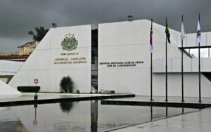 Leia mais sobre o artigo Assembleia Legislativa do Amazonas retorna com atividades presencias nesta segunda-feira