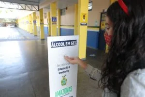 Leia mais sobre o artigo Governo do Amazonas retoma as aulas 100% presenciais na próxima segunda-feira 23/08