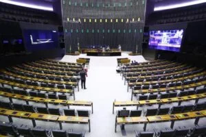 Leia mais sobre o artigo Urgente: Câmara aprova texto-base da reforma eleitoral em segundo turno