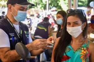 Leia mais sobre o artigo Iranduba será o primeiro município do interior a vacinar população de 12 a 17 anos