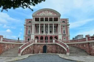 Leia mais sobre o artigo Após reabertura Teatro Amazonas já recebeu mais de 8 mil visitantes
