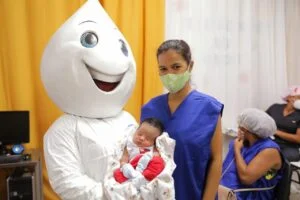 Leia mais sobre o artigo Covid-19: Governo do Amazonas inicia oferta de vacina em maternidades para grávidas não imunizadas