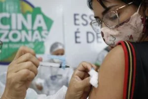 Leia mais sobre o artigo O Amazonas alcança terceiro lugar em índice que avalia transparência de dados sobre Covid-19