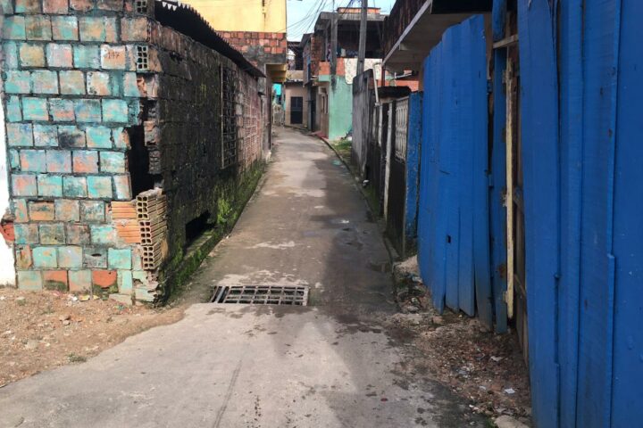 You are currently viewing Homens trocam tiros com a polícia e acabam presos na zona leste de Manaus