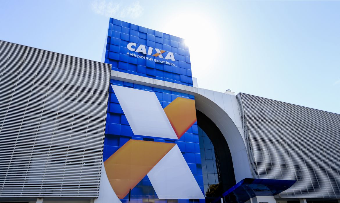 You are currently viewing Caixa paga hoje auxílio emergencial a nascidos em maio
