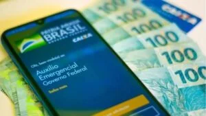 Leia mais sobre o artigo Homem é preso pela PF por desviar R$ 70 mil do Auxílio Emergencial em Manaus