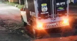 Leia mais sobre o artigo Homem é perseguido e executado em bar de Manaus