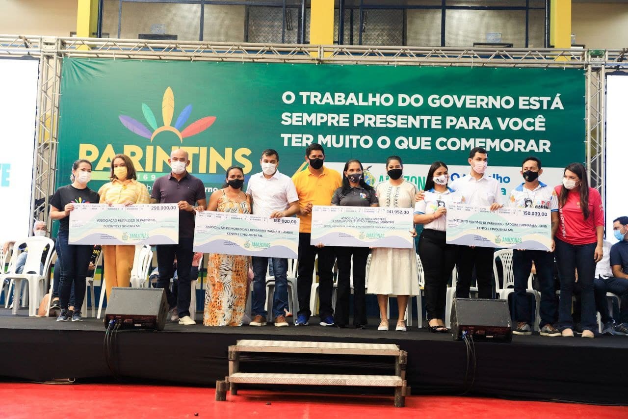 You are currently viewing Governo do Amazonas libera R$ 1,1 milhão a associações e anuncia mais R$ 20 milhões para setor primário, em Parintins