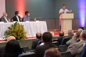 Leia mais sobre o artigo Prefeito David Almeida lançou nesta terça-feira o Programa de Recuperação Fiscal do município 2021