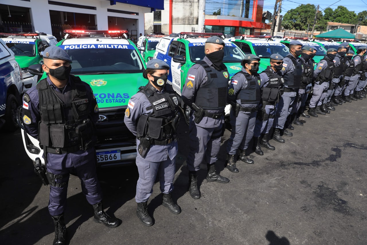 You are currently viewing Governo do Amazonas entrega novas viaturas com tecnologia embarcada para atuar no policiamento