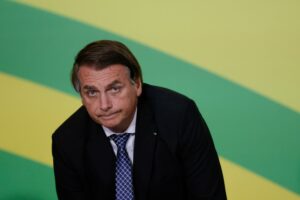 Read more about the article PL diz a aliados que, se Bolsonaro desistir de filiação, partido pode liberar diretórios em 2022