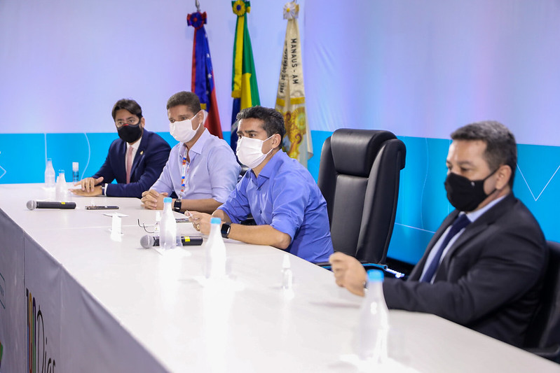 You are currently viewing Prefeitura de Manaus antecipa salários dos servidores e ação injeta R$ 500 mi na economia