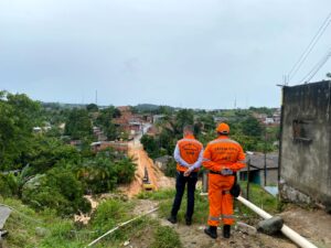 Read more about the article Prefeitura de Manaus atua em Estágio de Atenção devido fortes chuvas na cidade