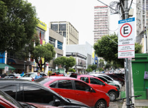 Read more about the article Prefeitura intensifica fiscalização de estacionamento no Centro de Manaus