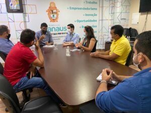 Read more about the article Prefeitura de Manaus lança projeto ‘Kit Pneus’ para mototaxistas e taxistas