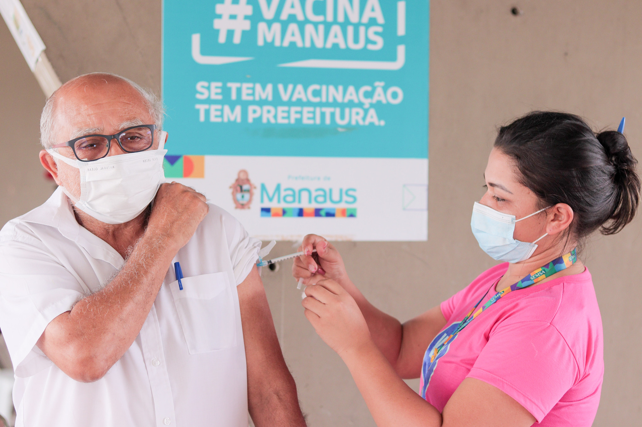 You are currently viewing Prefeitura abre a semana com 52 pontos de vacinação contra a Covid-19