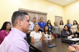 Read more about the article Prefeito David Almeida incentiva e cobra resultados de novos secretários