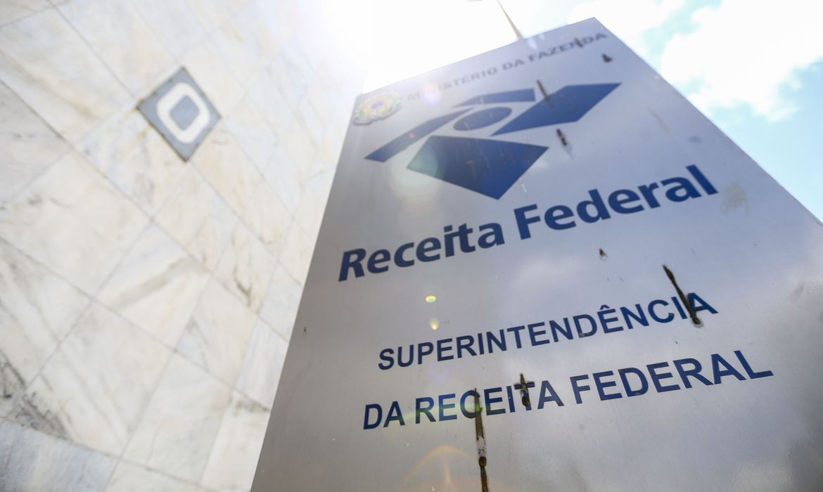 No momento, você está visualizando Receita Federal amplia isenção de Imposto de Renda na venda de imóvel