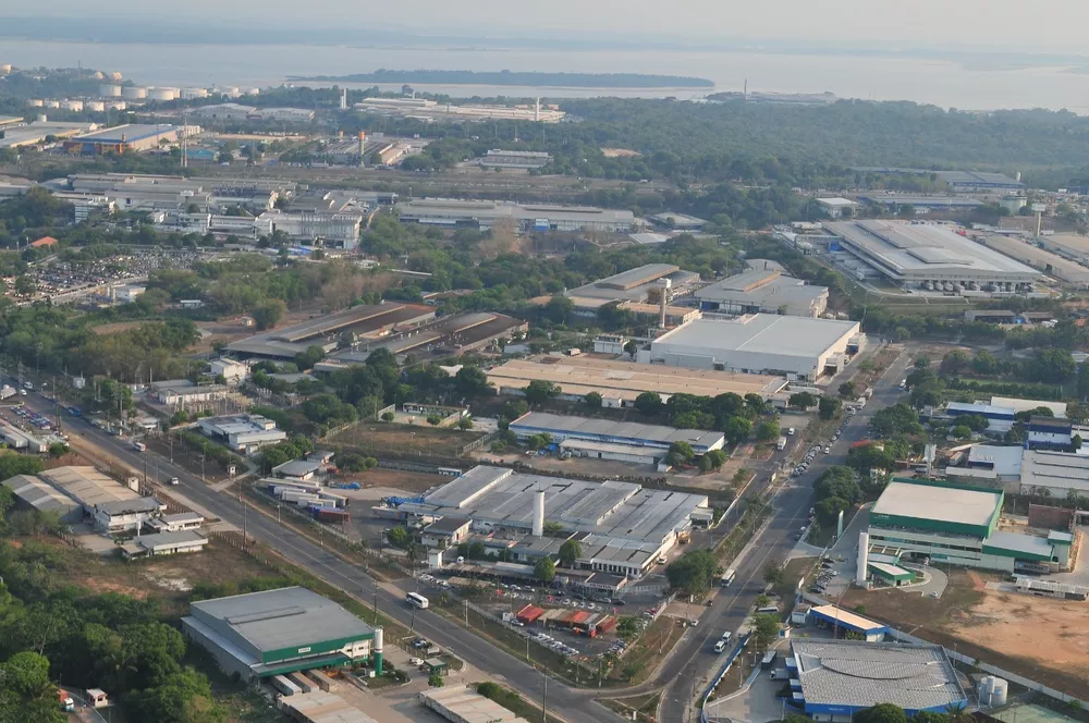 You are currently viewing Governo do AM ingressa com ADI contra decreto de Bolsonaro que ameaça Polo Industrial de Manaus