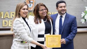 Read more about the article Pedagogos da Prefeitura de Manaus recebem homenagem na CMM