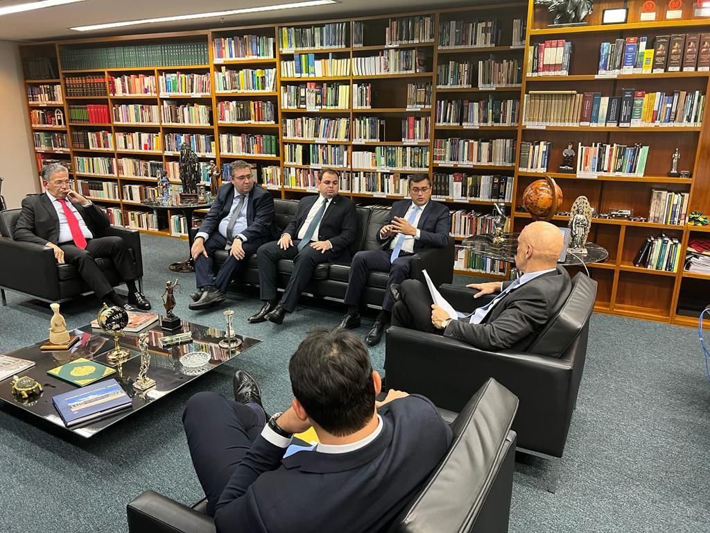 No momento, você está visualizando Wilson Lima se reúne com Alexandre de Moraes e propõe discussão técnica para mostrar que ZFM não prejudica o país