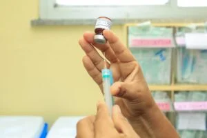 Leia mais sobre o artigo Prefeitura libera vacina contra a influenza para toda a população de Manaus