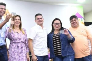 Leia mais sobre o artigo Prefeito David Almeida anuncia Proesc 2022 no valor de R$ 10,2 mi para as escolas municipais
