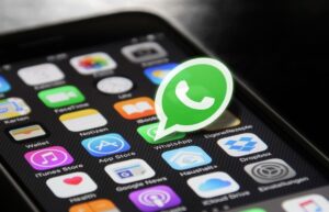 Read more about the article Whatsapp terá mais de 3 mil reações a mensagem em nova atualização