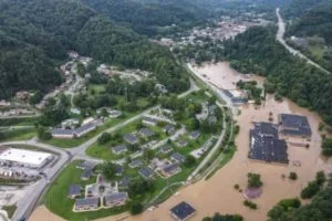 Leia mais sobre o artigo Sobe para 26 o número de mortos nas inundações que atingem o Kentucky, nos EUA