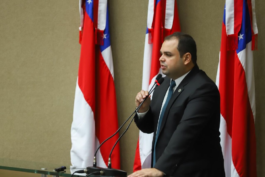You are currently viewing Roberto Cidade cria Lei de Serviço de Atendimento Móvel para detecção precoce do câncer