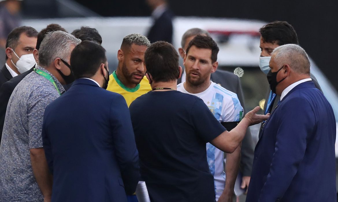 You are currently viewing CBF busca suspender partida Brasil x Argentina pelas Eliminatórias