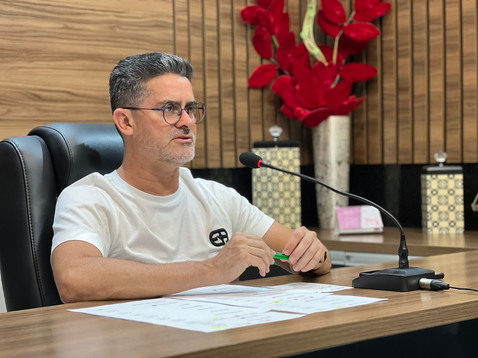 You are currently viewing David Almeida e Wilson Lima com as estratégias ajustadas para o round final das eleições 2022