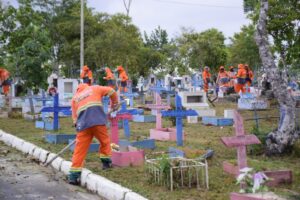 Read more about the article Prefeitura espera atender 500 mil pessoas nos cemitérios de Manaus no Dia de Finados