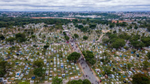 Read more about the article Cemitérios limpos e organizados pela Prefeitura de Manaus neste Dia de Finados